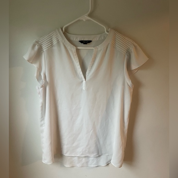 Simply Vera Vera Wang Tops - Simply Vera Vera Wang Sheer Business Casual White Ruffle Medium Top